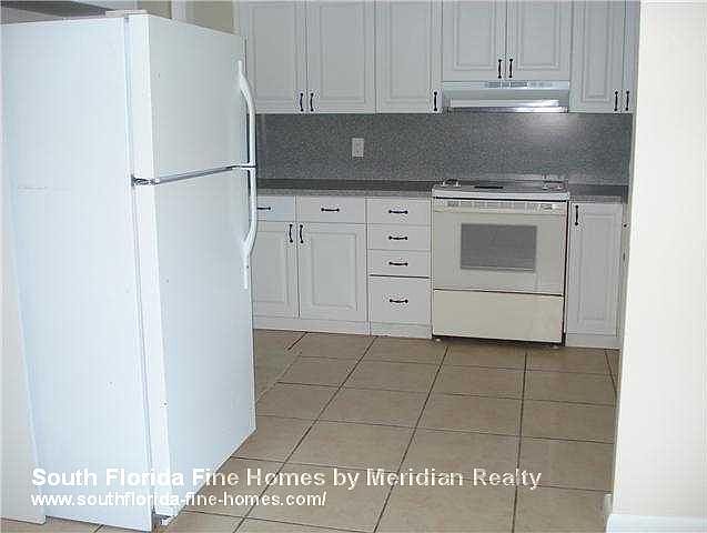 1st image of 231 NE 23rd Ct