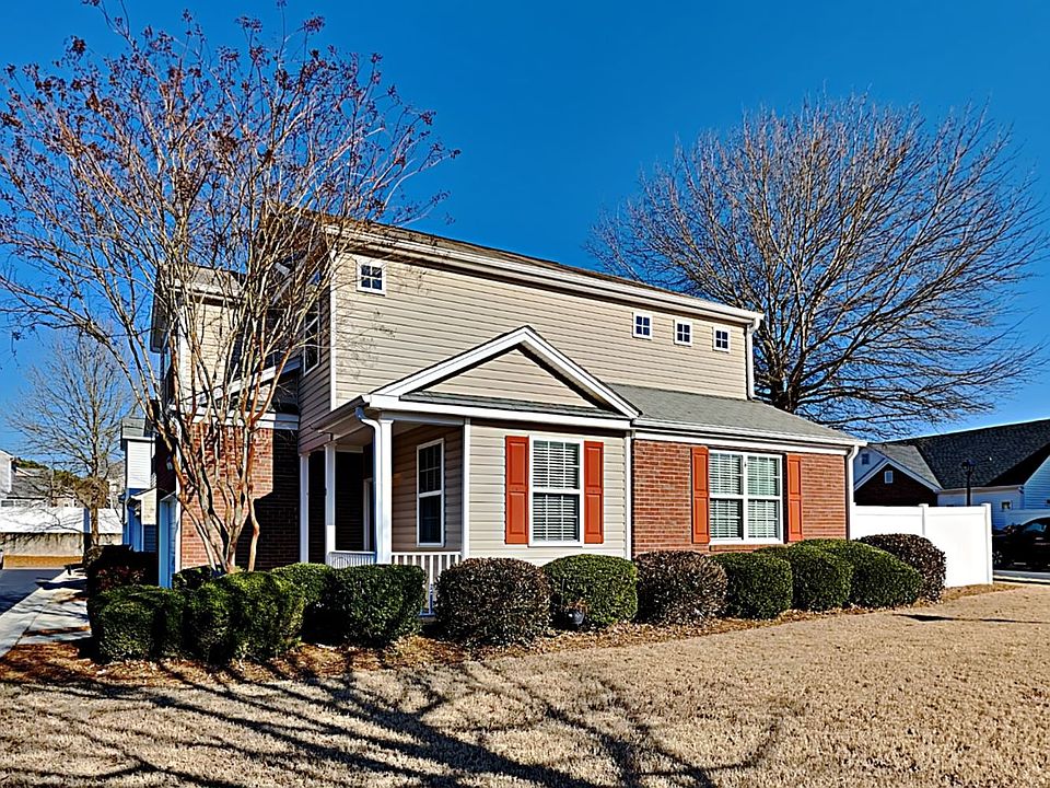 1st image of 272 Hiawassee Dr