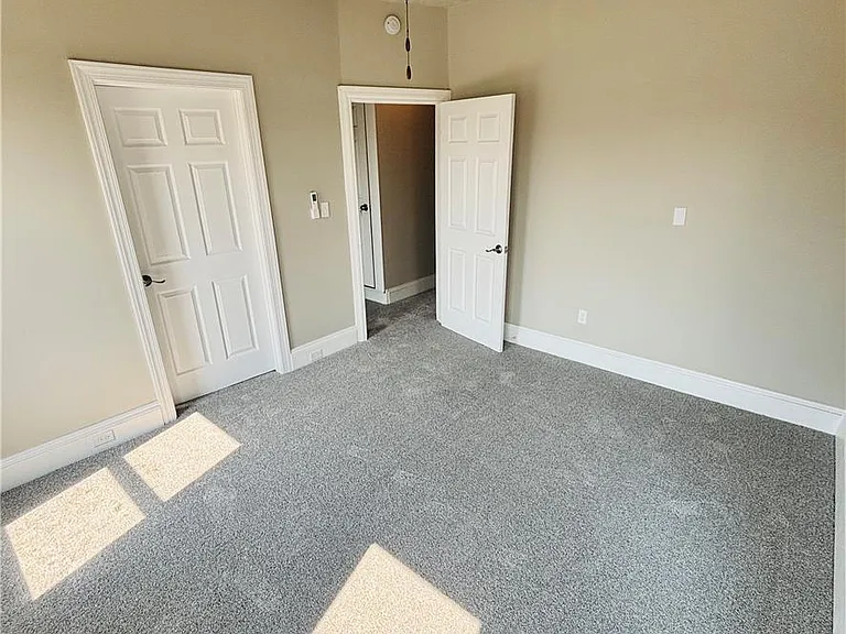 718 Linden St — Photo 10