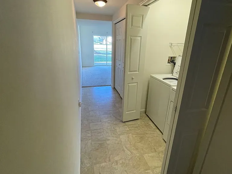 114 Farmhouse Ln — Photo 10