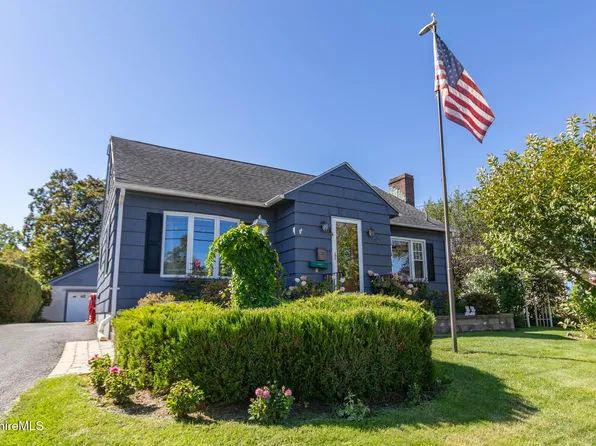 20 Crane Ave, Pittsfield, MA 01201