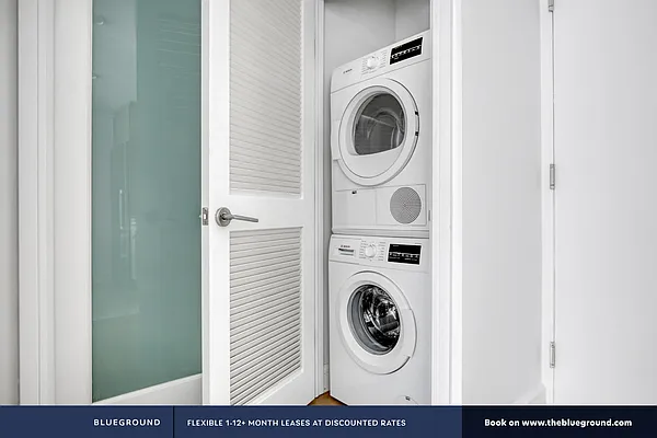 Rented by The Blueground | media 51