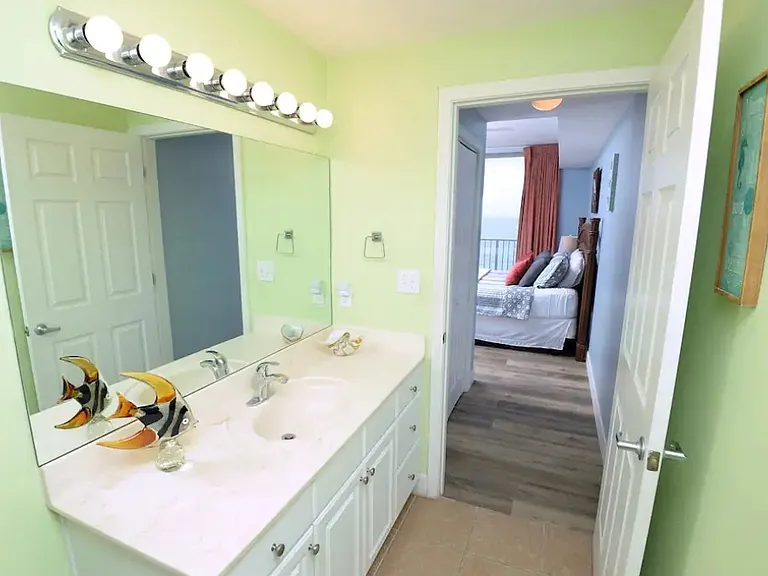 16819 Front Beach Rd #812 — Photo 9