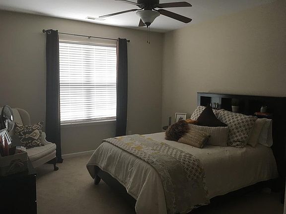 Master Bedroom/Large Walk in closet