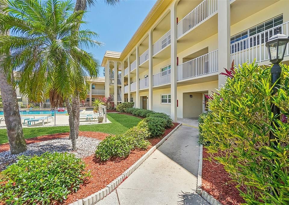 1st image of 3850 13TH AVENUE N #212