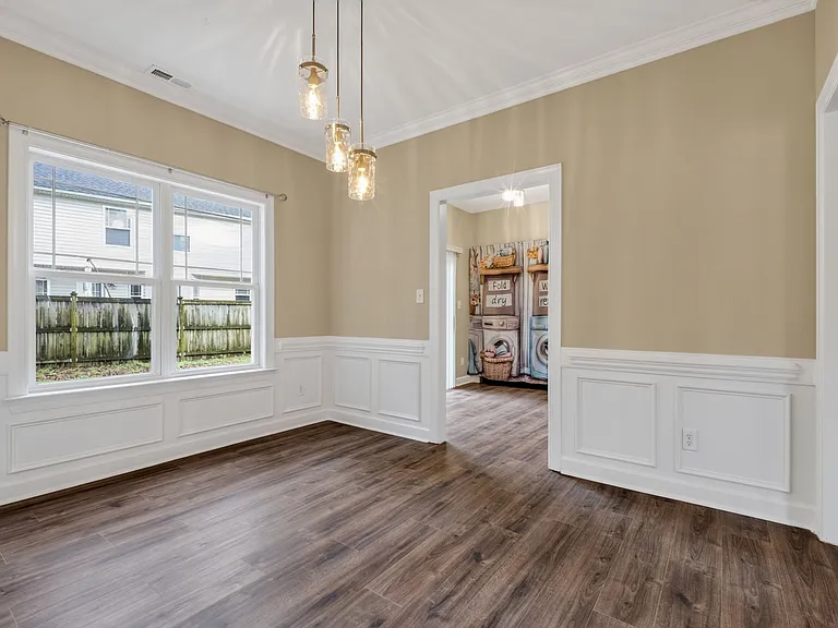4621 Landover Dale Dr — Photo 12