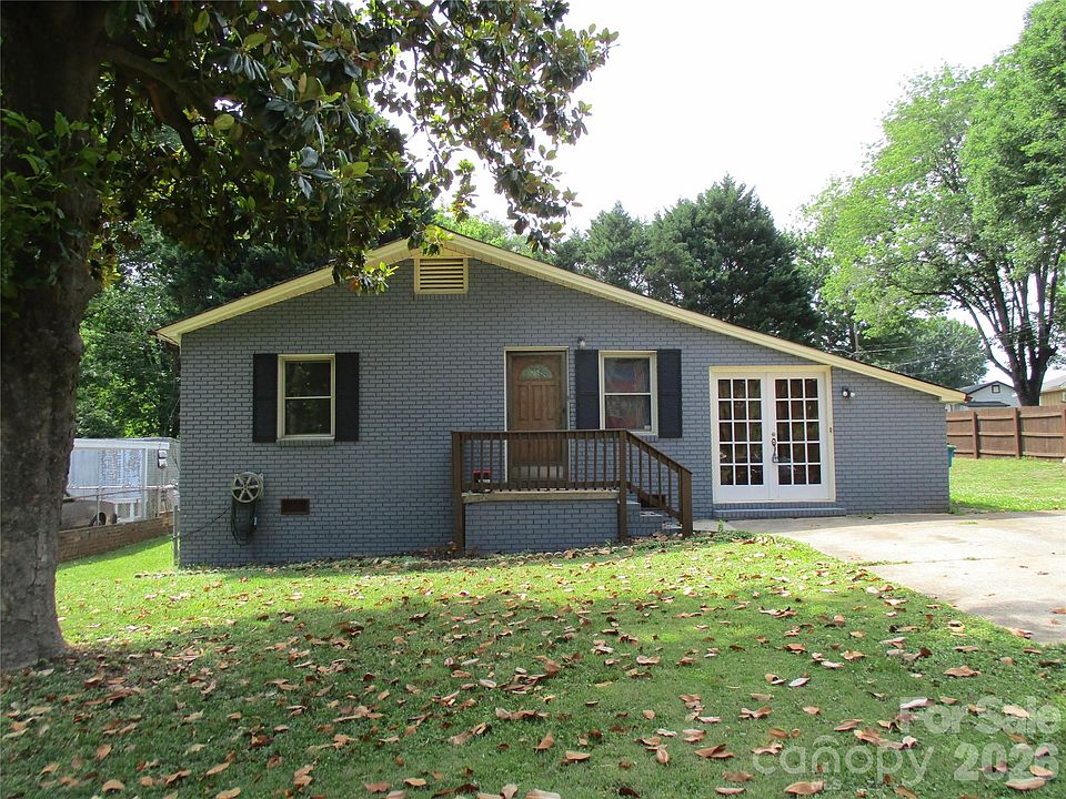 1st image of 307 6th St