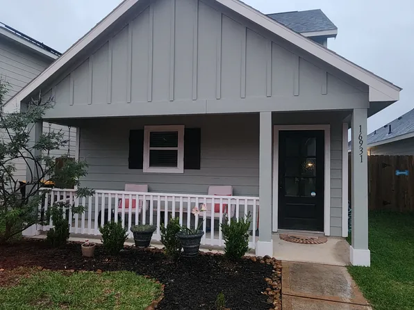 16931 Marie Village Dr, Conroe, TX 77306