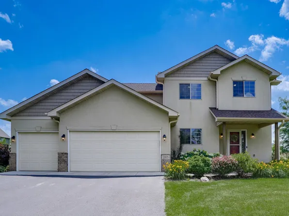 22673 Breanna Ln, Rogers, MN 55374