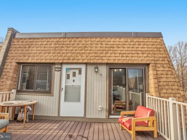 7905 Casa Grande Pl #121, Alexandria, VA 22309