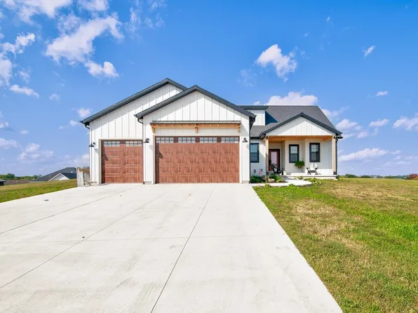 86 Woodlyn Dr, Milford, IA 51351