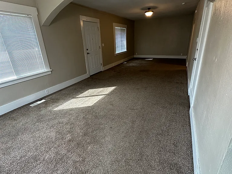 213 Engle Ave — Photo 7