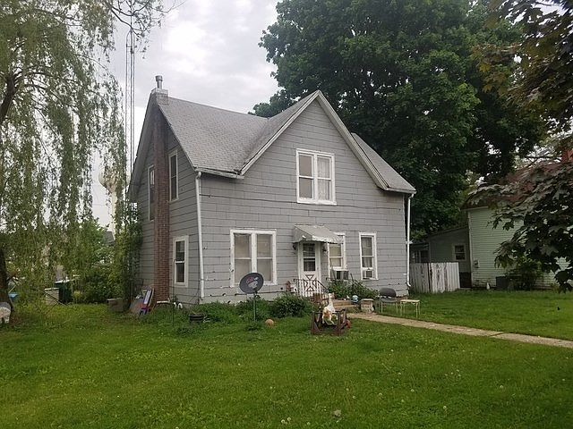 1st image of 409 W South St