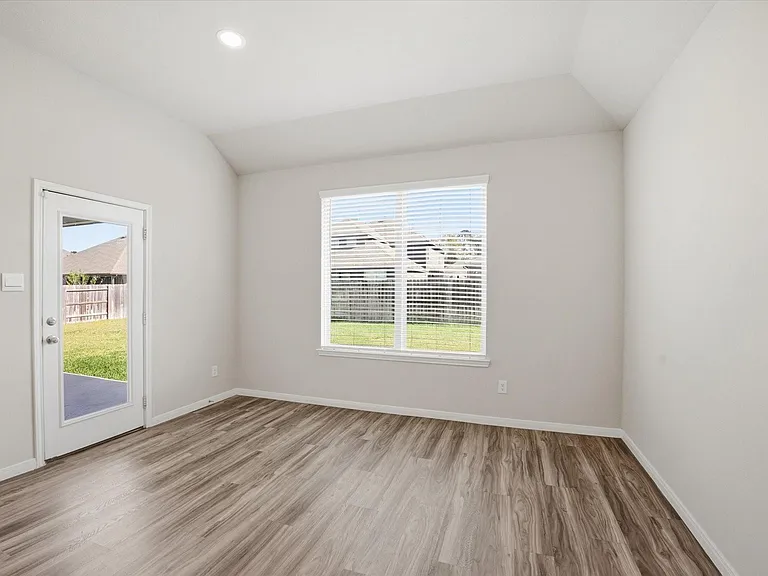 31122 Gullwing Manor Dr — Photo 15