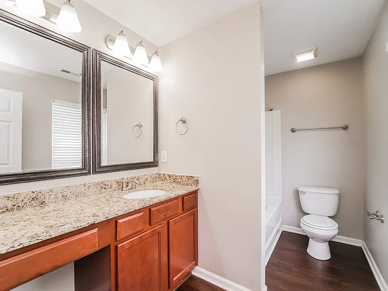 1040 Joselynn Dr — Photo 11