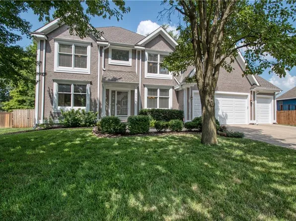 7704 N Shannon Ave, Kansas City, MO 64152