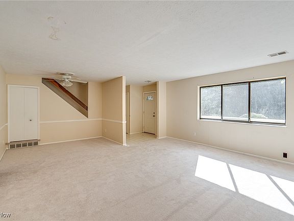5th image of 3247 Bay Landing Dr #31