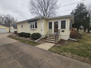 4506 26th Ave, Moline, IL 61265