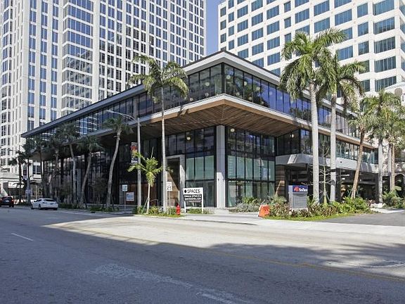 5th image of 300 SW 1st Ave