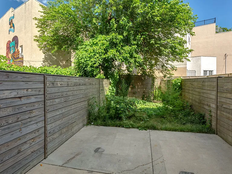 877 N 5th St #B — Photo 28