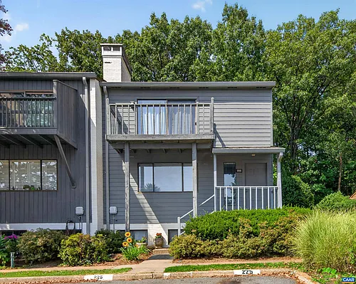 225 Harvest Dr Photo 1