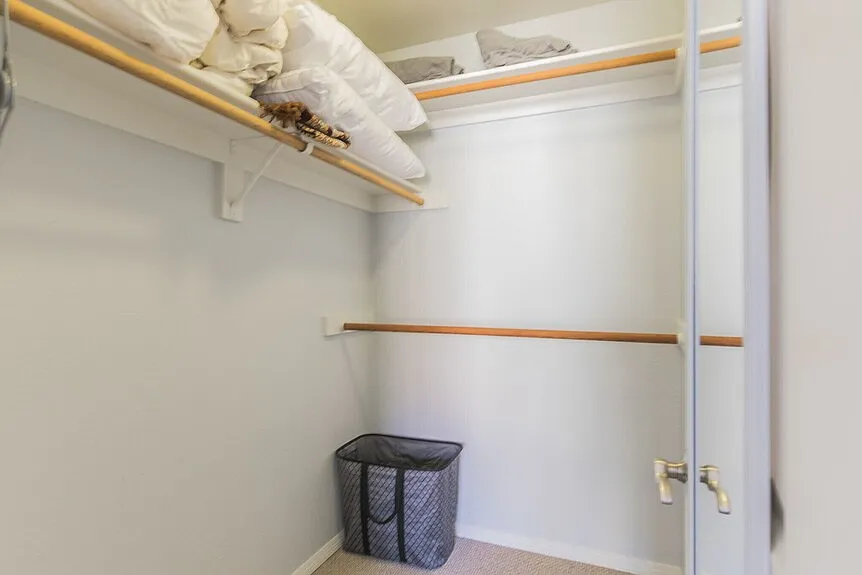 1 bed, 826 sqft, $1,650 — Photo 4