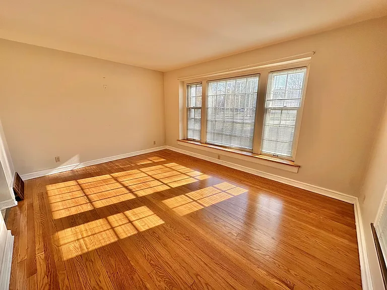 8520 W Watertown Plank Rd — Photo 4