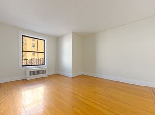 8602 Forest Pkwy APT 2F, Woodhaven, NY 11421