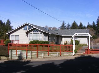 711 SE 4th St, Newport, OR 97365