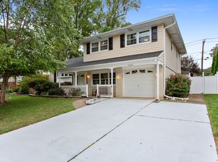 2653 Longfellow Dr, Wilmington, DE