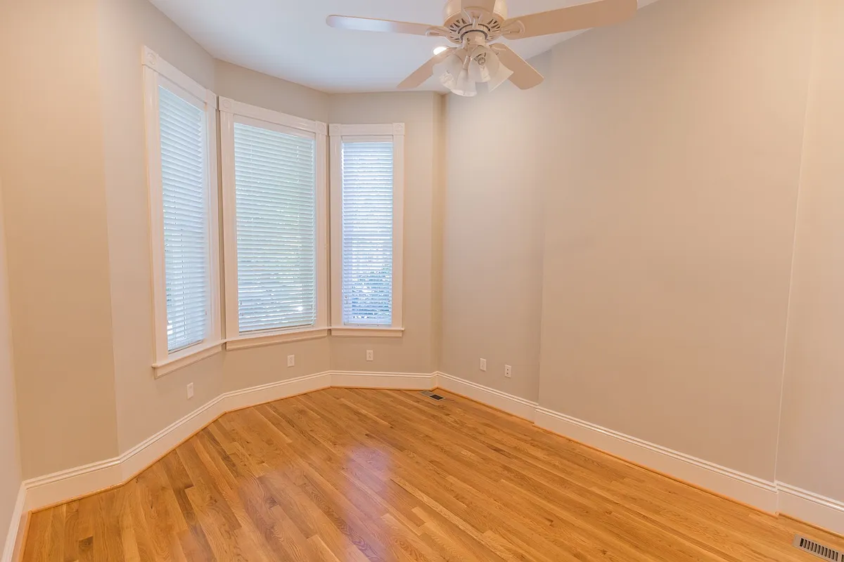 Unit Photo - 1121 West Ave #A
