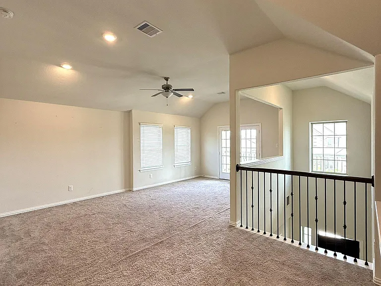 15823 Vanderpool River Dr — Photo 17