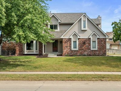808 Joseph Dr, Papillion, NE, 68046