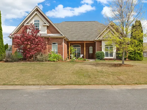 254 Cypress Creek Dr, Florence, AL 35633