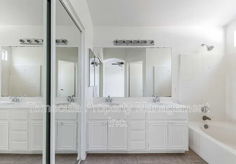 31686 Corte Avalos — Photo 11