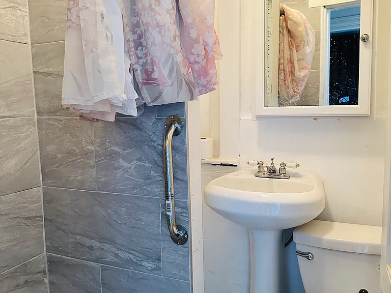 38 Jefferson St #1 — Photo 9