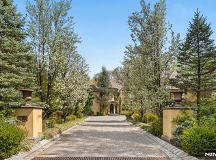 915 Closter Dock Rd, Alpine, NJ 07620