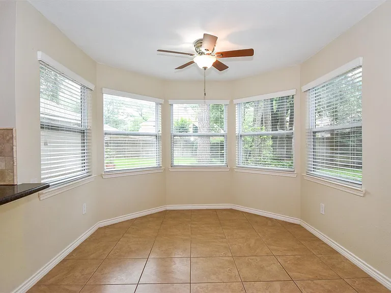 11914 Normont Dr — Photo 3