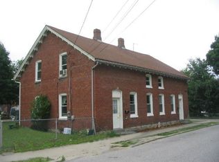 24 Lawrence St, Cumberland, RI 02864