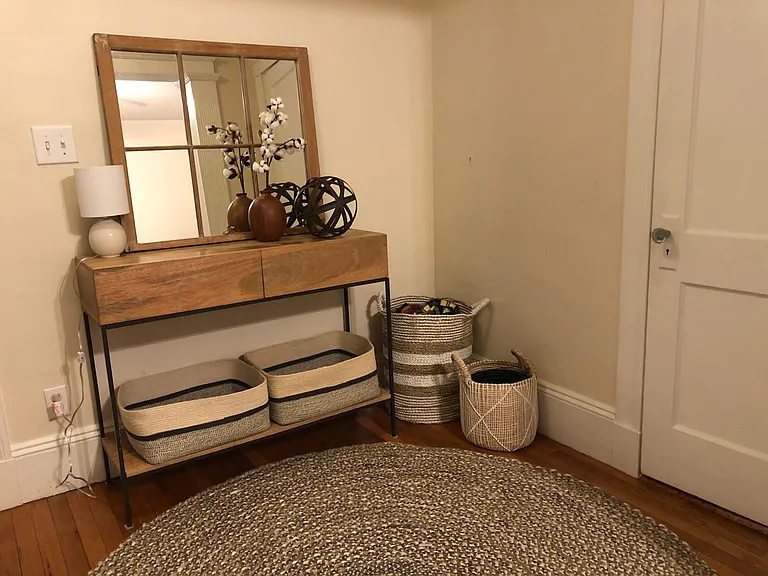 192 Florence St #1 — Photo 6