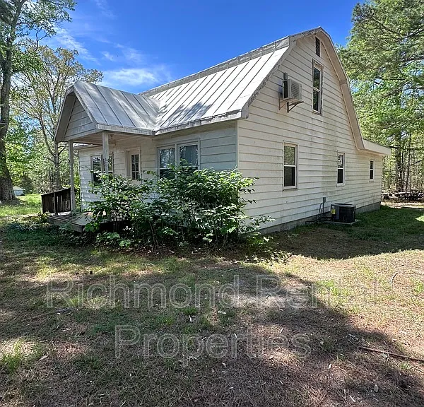 13389 Mountain Rd — Photo 1