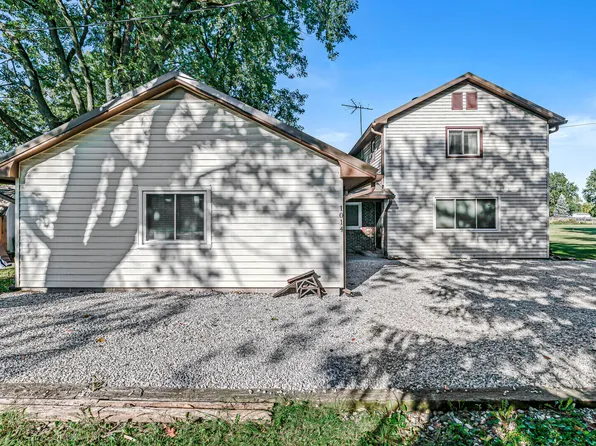 1014 Sam Ralston Rd, Lebanon, IN 46052