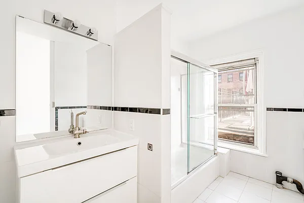 Rented by Compass | media 10