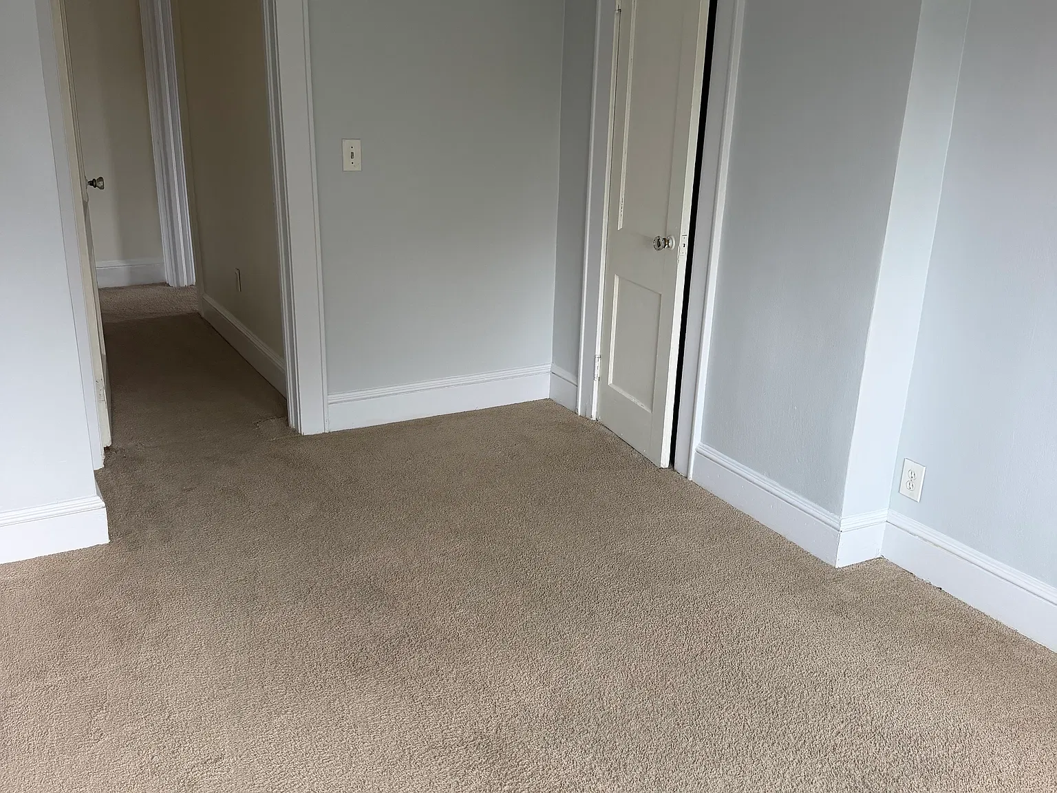 2 bed, $1,200 — Photo 1