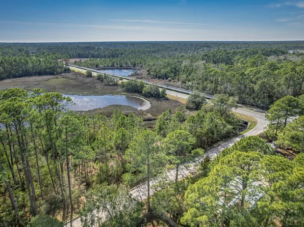 Xx Chattahoochee St, Panacea, FL 32346