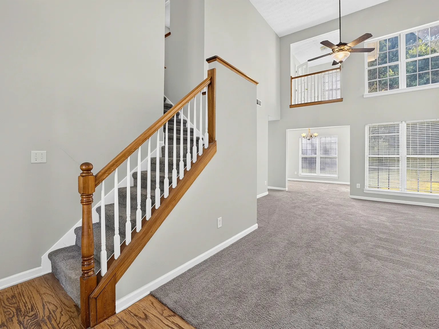 3 bed, 2335 sqft, $2,450 — Photo 3