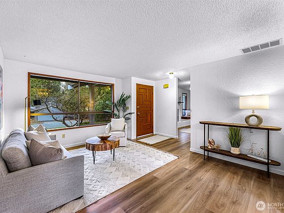 5th image of 1494 Greenville Drive