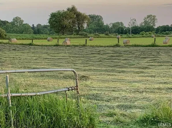 557 County Road 32, Corunna, IN 46730