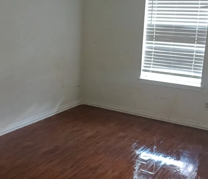 14409 Pine St #4 — Photo 1
