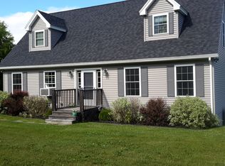 7 Calista Ave, Lyndonville, VT 05851